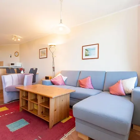 Lord Nelson 408 Apartment