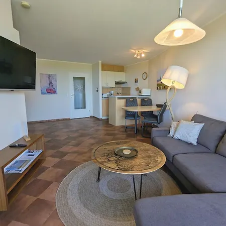 Lord Nelson 408 Apartment